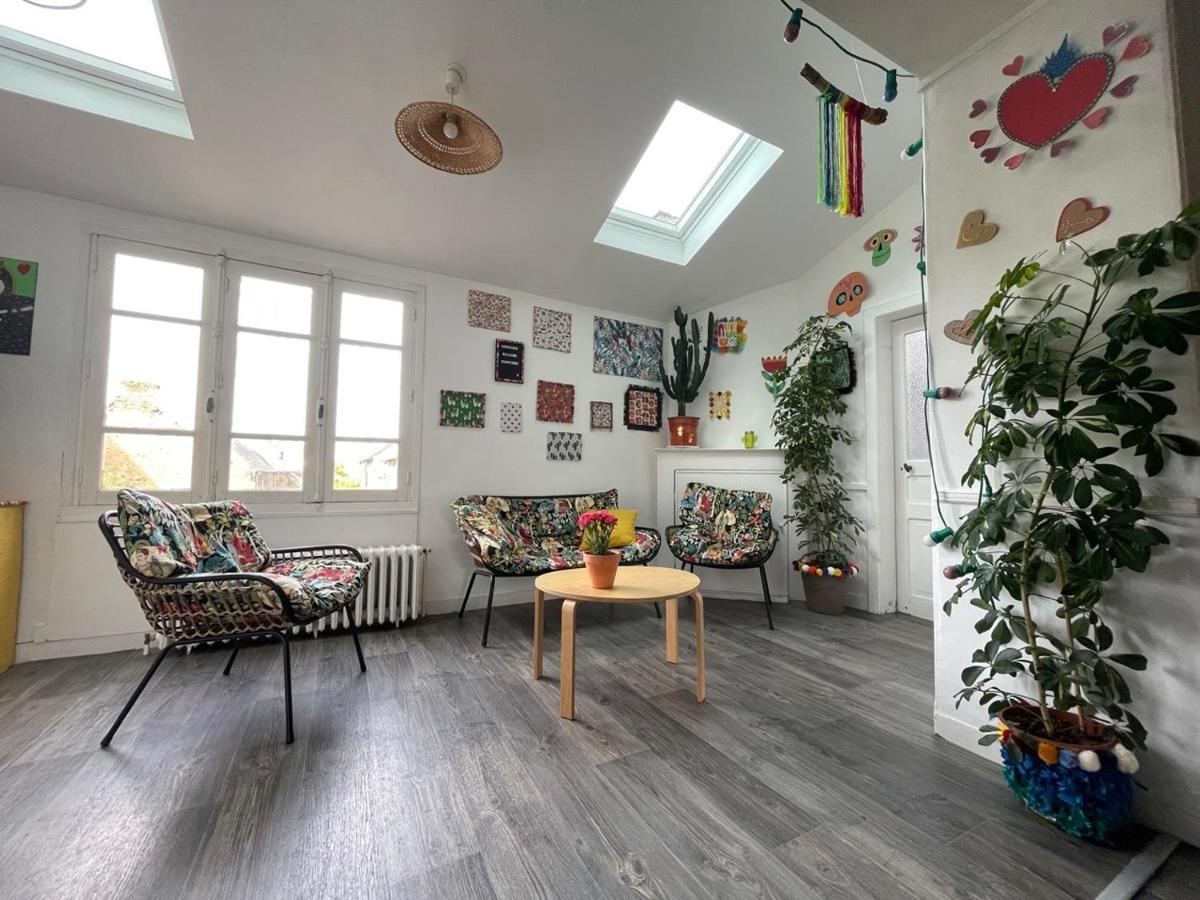 Maison spacieuse authentique proche St Malo Rennes, bienvenue à la Casa Cozumel Pleugueneuc Exterior foto